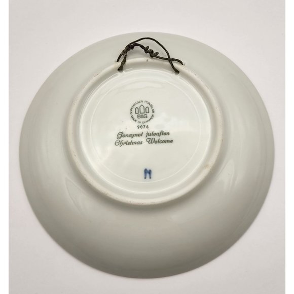 Bing & Grondahl 7" 1976 Annual Christmas Plate Copenhagen Christmas Welcome EUC - Picture 4 of 5